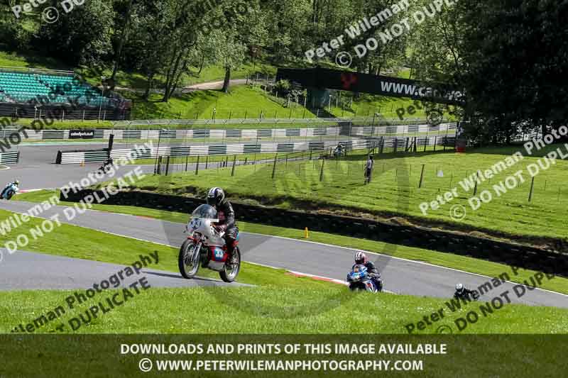 cadwell no limits trackday;cadwell park;cadwell park photographs;cadwell trackday photographs;enduro digital images;event digital images;eventdigitalimages;no limits trackdays;peter wileman photography;racing digital images;trackday digital images;trackday photos